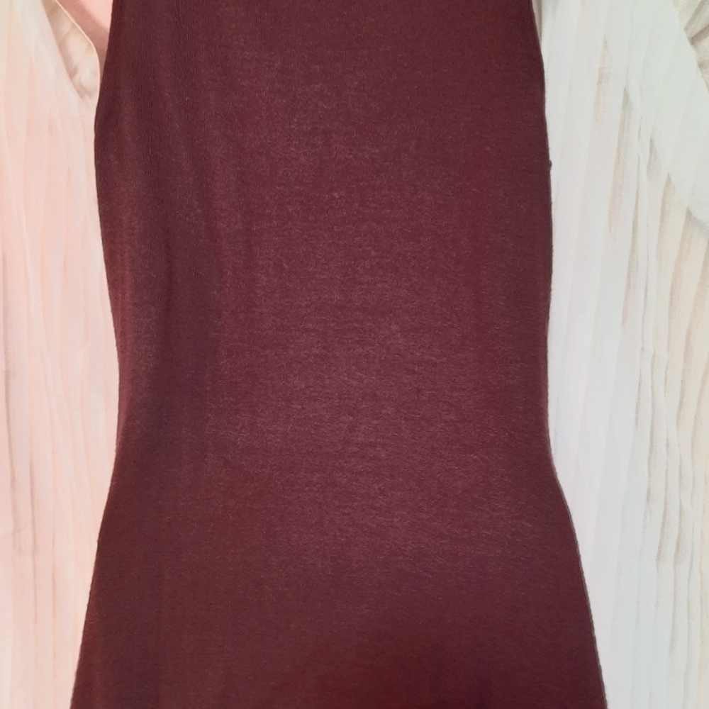 Sleeveless V neck casual sweater Medium